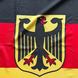 ผ้าโพลีเอสเตอร์พิมพ์ลายหรูหราธงเยอรมันพร้อมห่วงทองเหลืองธงไนลอนพิมพ์ลายกันน้ำธงชาติเยอรมัน