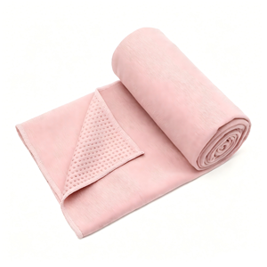 Tapis en microfibre antidérapant personnalisé avec points en silicone, absorbant la transpiration, serviette de yoga chaude avec logo - Product Image 2
