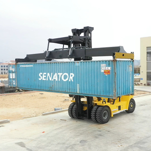 Montacargas SOCMA de 45 Toneladas con Motor Diésel, Plataforma para Contenedores, Mástil de Tres Etapas, Aplicación Portuaria - Product Image 6