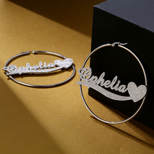 Pendientes con nombre personalizado, pendientes de Aro de acero inoxidable en forma de corazón, joyería de moda europea y americana para mujer, regalo para madre - Product Image 1