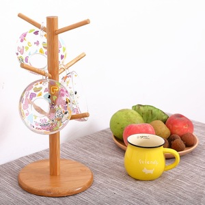 Portavasos de Bambú en Forma de Árbol, Soporte Triple para Tazas de Madera Maciza, Organizador de Almacenamiento para el Hogar que Ahorra Espacio, Diseño Minimalista - Product Image 1