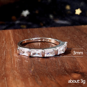 Anello scintillante intarsiato per donna, elegante gioiello alla moda per tutti i giorni - Product Image 5
