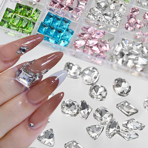 15 Rejillas de Cristales de Plástico 5D, Adornos para <span class=keywords><strong>Uñas</strong></span> Libres de BPA, Cristales de Lujo en Forma de Corazón y Cubo, Gemas Rosas y Verdes - Product Image 4