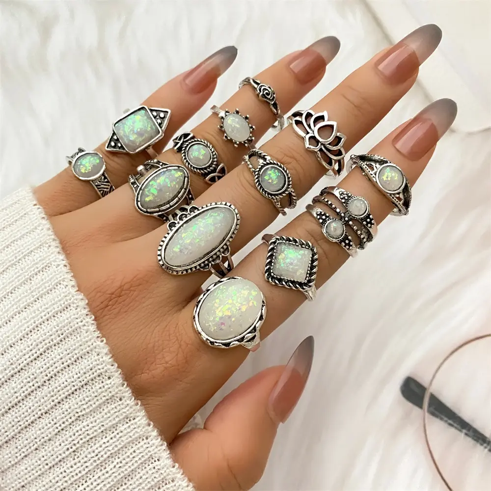 VKME 2022 Vintage Mix Design Stone Knuckle Rings Set For Women Boho Geometric Pattern Flower Rings Party Fashion Jewelry