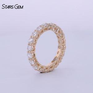 แหวนเพชรแล็บ Starsgem รุ่น Eternity น้ำหนัก 1.5-1.8 กะรัต ทองคำแท้ 10K ความบริสุทธิ์ 41.7% ทรงกลมเจียระไนแบบ Brilliant Cut ขนาด 2.7 มม. ดีไซน์คลาสสิกสำหรับทั้งชายและหญิง สวยงามทันสมัย - Product Image 4