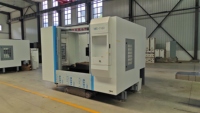 Centre d'usinage CNC robuste à commande Fanuc verticale VMC1160, machine de fraisage automatique à broche unique pour le métal