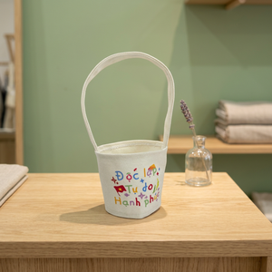 ผู้ผลิตที่วางแก้วผ้าใบจากโรงงานโดยตรง สำหรับร้านกาแฟและแบรนด์เครื่องดื่ม ด้วยดีไซน์ที่นำกลับมาใช้ใหม่ได้และมีตัวเลือกขนาดที่ปรับแต่งได้ - Product Image 2