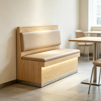 Meubles de salle à manger, tables et chaises pour restaurant, banquette moderne et élégante pour un intérieur de restaurant accrocheur