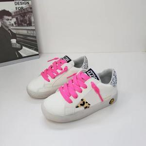 Sneakers alla Moda Unisex per Bambini con Design a Stella Glitterata e Cerniere Laterali, Scarpe Antiscivolo da Esterno per Ragazzi e Ragazze - Product Image 3