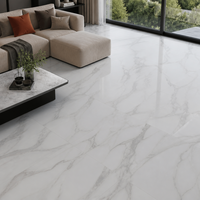 Dalle en pierre frittée Royal Calacatta White 1600x3200mm, aspect marbre gris veiné luxueux, pour intérieur de villa