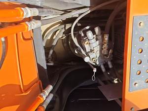 Excavadora de orugas Hitachi Zaxis 160 usada, 1 año de garantía, alta potencia de excavación, capacidad de cucharón de 1,9 m, los componentes del núcleo incluyen - Product Image 6