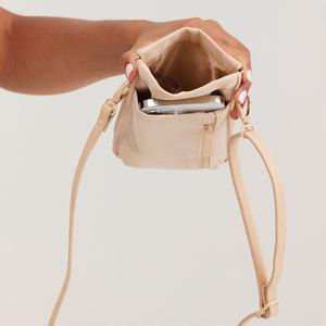 أكياس متقاطعة مع الجسم مع شعار مخصص للكتف والهاتف المحمول PVC ID - Product Image 6