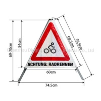 Triangle de signalisation réfléchissant, panneaux de signalisation routière, panneaux d'avertissement sur trépied, panneau de signalisation routière enroulable