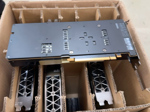 การ์ดจอ Tesla V100 32GB PCIe HBM2 มือสอง สำหรับเวิร์กสเตชัน GPU AI เรียนรู้เชิงลึก การประมวลผลข้อมูลระดับมืออาชีพ และแสดงผล - Product Image 5