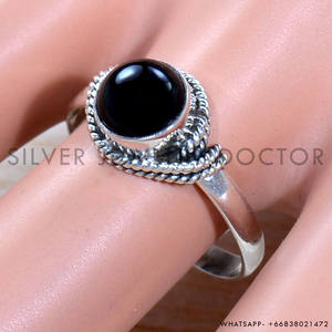 แหวนเงินแท้ 925 ทำมือสำหรับผู้หญิง ประดับด้วยพลอยออนิกซ์สีดำธรรมชาติ ปรับแต่งได้ สไตล์วินเทจ สำหรับงานแต่งงาน ขายส่งเครื่องประดับ - Product Image 2