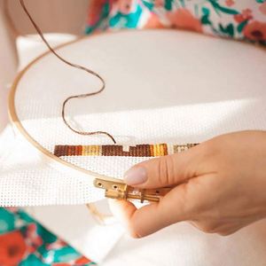 High Quality Round Knitting Tool Wooden Embroidery Hoop Cross Stitch <b>Ring</b> - Product Image 5