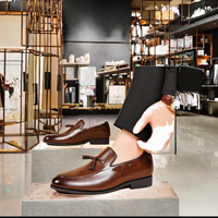 Britische Herren Casual Lederschuhe Business-Kleid Hochwertige, atmungsaktive Fliege mit weichem Boden, Herren schuhe für Hochzeiten