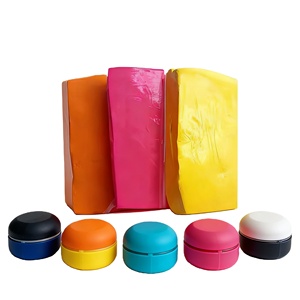 Masterbatch Colorante Solido in Silicone per Colorazione di Gomma Siliconica in Stampaggio a Compressione - Product Image 5
