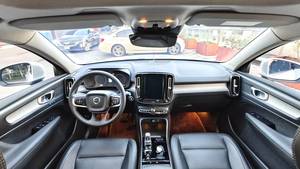 <span class=keywords><strong>Volvo</strong></span> <span class=keywords><strong>XC40</strong></span> 2022 <span class=keywords><strong>T4</strong></span> <span class=keywords><strong>AWD</strong></span> Smart Edition Luxury - Product Image 4