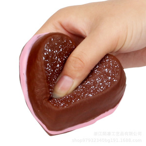 ของเล่นคลายเครียดรูปเค้กหัวใจโฟม PU ของขวัญวันวาเลนไทน์ - Product Image 2