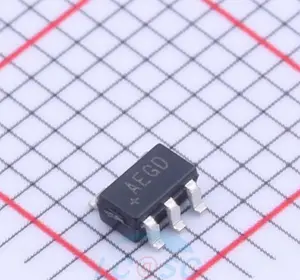 MAX6864UK23D3S MAX6864UK23D3S + T marchiatura AEGD nuovo originale genuino marchio di alta qualità del Chip di marca