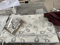 Mosaïque en quartzite bleu azur mélangé à du marbre blanc cristallin pour les murs de salle de bain en quartzite bleu, crédence de cuisine en marbre bleu