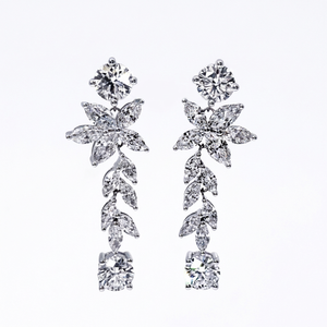 Boucles d'oreilles Tianyu Gems personnalisées en or blanc 14 carats avec diamants de laboratoire ronds et en forme de poire, style fleur, luxe, pour femmes - Product Image 1