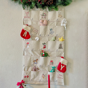 Calendario de Adviento Navideño Personalizado de Lona Reutilizable con 24 Bolsillos y Contador de Cuenta Regresiva de <span class=keywords><strong>Santa</strong></span> Claus - Product Image 1