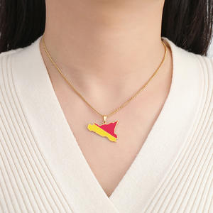 Collar <span class=keywords><strong>de</strong></span> Cadena con Eslabones <span class=keywords><strong>de</strong></span> Acero Inoxidable Chapado en Oro <span class=keywords><strong>de</strong></span> 18K, Estilo Hiphop, con Diseño <span class=keywords><strong>de</strong></span> <span class=keywords><strong>Mapa</strong></span> Nacional y Bandera - Product Image 4