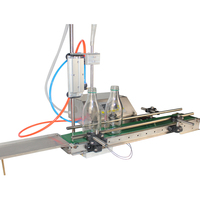 Pequeña maquinaria automática de llenado de embotellado de plástico para productos químicos Ambientador de jugo Bebidas anticongelantes de alcohol de soja