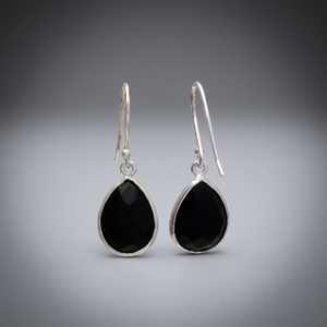 Boucles d'oreilles pendantes en argent sterling faites à la main avec onyx noir plaqué or, boucles d'oreilles unisexes tendance - Product Image 2