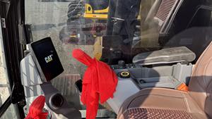 Excavadora de cadenas Caterpillar 320D original de Japón, usada, modelo 2024, 20 toneladas, motor, caja de cambios, PLC, bomba - Product Image 5