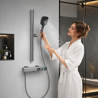 Ensemble de douche thermostatique moderne de haute qualité avec affichage LED, poignée en laiton brossé et douchette à effet pluie doux