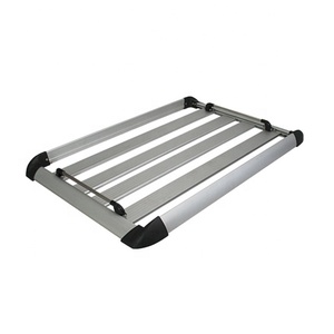 Portapacchi universale in alluminio e plastica per auto 4x4, montabile su gancio di traino - Product Image 1