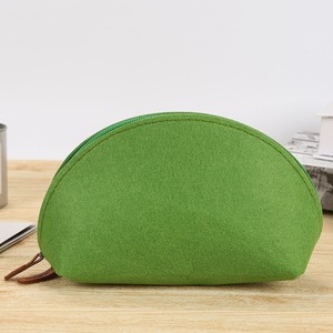 Bolsa de Almacenamiento de Fieltro para Cosméticos y Cartera de la Sra. Matsui - Diseño Desmontable Ecológico y Portátil - Product Image 3