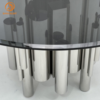 Ensemble de table à manger en verre trempé rond moderne de luxe de conception italienne Capacité de 6 à 8 chaises Forme ovale élégante pour un usage domestique ou hôtelier