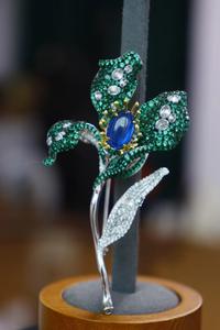 Broches multi-pierres en argent faites à la main de luxe en gros Bijoux en zircone cubique pour femmes et hommes - Product Image 3