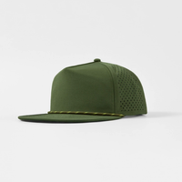 Gorra de Golf Personalizada de 5 Paneles con Visera Plana, Logotipo Impreso, Nylon Deportivo, Perforaciones Cortadas con Láser, Impermeable, Cierre a Presión