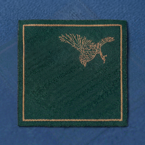Patch thermocollant en feutre non tissé gaufré 3D vert avec motif d'oiseau, appliqué fait main pour vêtements et textiles de maison - Product Image 1