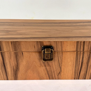 Hộp gỗ trang trí hình chữ nhật bằng gỗ zebrawood, kiểu dáng cổ điển sang trọng, có nắp, đựng đồ trang sức, đồng hồ, xì gà, có thể in logo tùy chỉnh, kích thước nhỏ và lớn. - Product Image 3