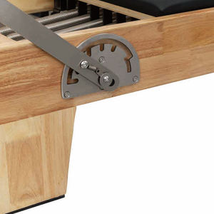 Reformer de Pilates classique et durable en chêne avec des fonctionnalités réglables pour studio personnel, <span class=keywords><strong>yoga</strong></span> et entraînement de santé - Product Image 4