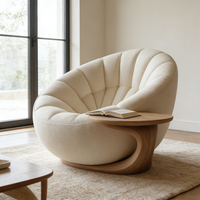 Fauteuils pivotants contemporains ronds et confortables, canapé design unique en forme de pétale avec table d'appoint intégrée, mobilier de réception pour hall d'hôtel