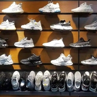 Liquidación de inventario de marcas de calzado deportivo y de baloncesto al por mayor, zapatillas para correr, ropa casual usada
