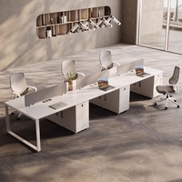 Bureau de personnel au design moderne et épuré, postes de travail doubles 4 places en forme de bande, utilisation commerciale, boîte à câbles en PVC, combinaison libre