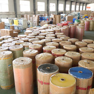 <span class=keywords><strong>Bopp</strong></span> <span class=keywords><strong>Jumbo</strong></span> rulo bant üretimi viyolonsel yapıştırıcı büyük rulo 1280mm * 4000m şeffaf bant - Product Image 4