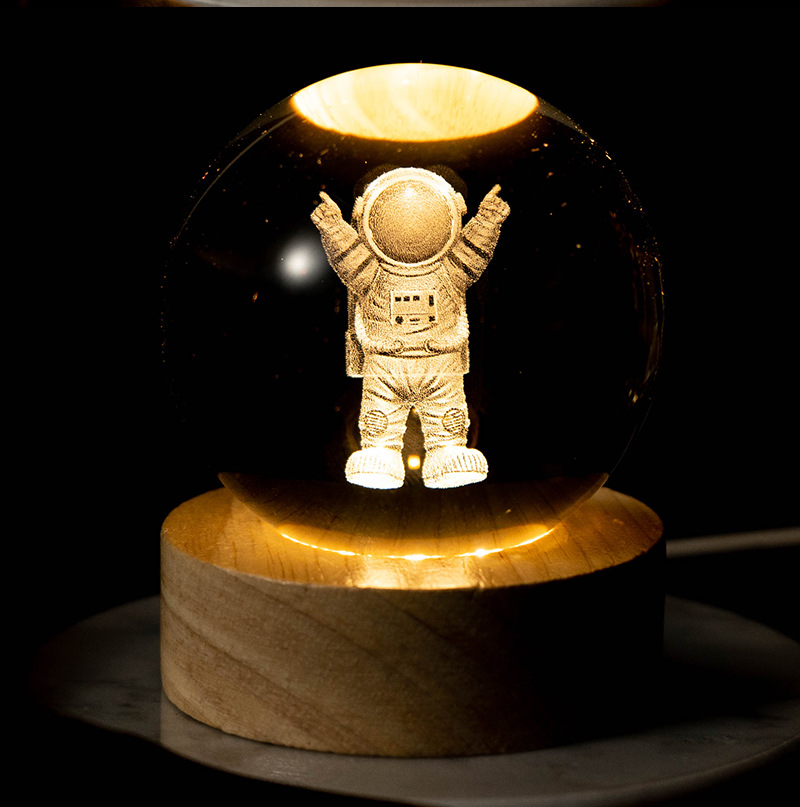Yellow - Astronaut
