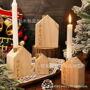 Base de candelabro de madera creativa con forma de casita, un artículo decorativo para crear un ambiente festivo navideño. - Product Image 2