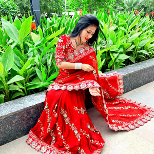 Sari en soie rouge brodé avec motif floral pour femmes, tenue de mariage indienne et pakistanaise, robe traditionnelle longue jusqu'au sol - Product Image 1