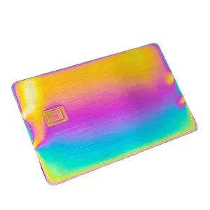 Hochwertige gebürstete Regenbogen leere Bankkarte Größe Metall Kreditkarte mit Magnetst reifen