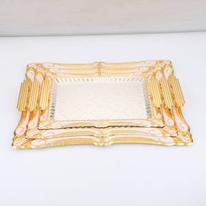 Plateau en fer arabe bicolore en dentelle Plateau de service en métal rectangulaire écologique pour une utilisation polyvalente - Product Image 1